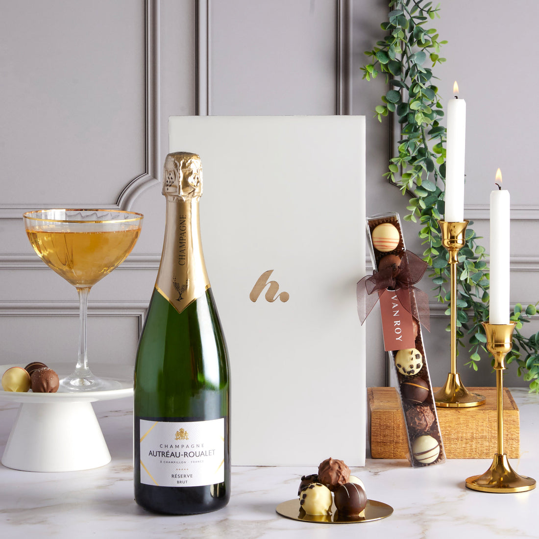 Exploring our Luxury Chocolate and Wine Hampers