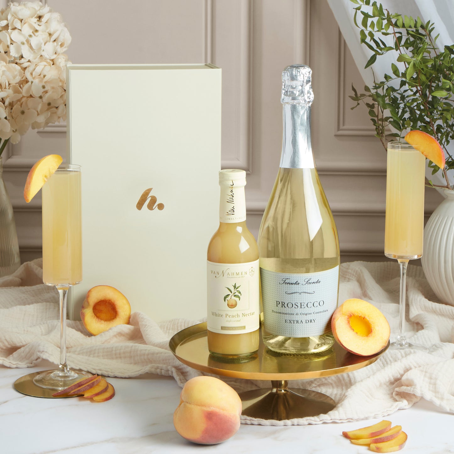 Main image of The Bellini Gift Box, a luxury gift hamper from hampers.com UK