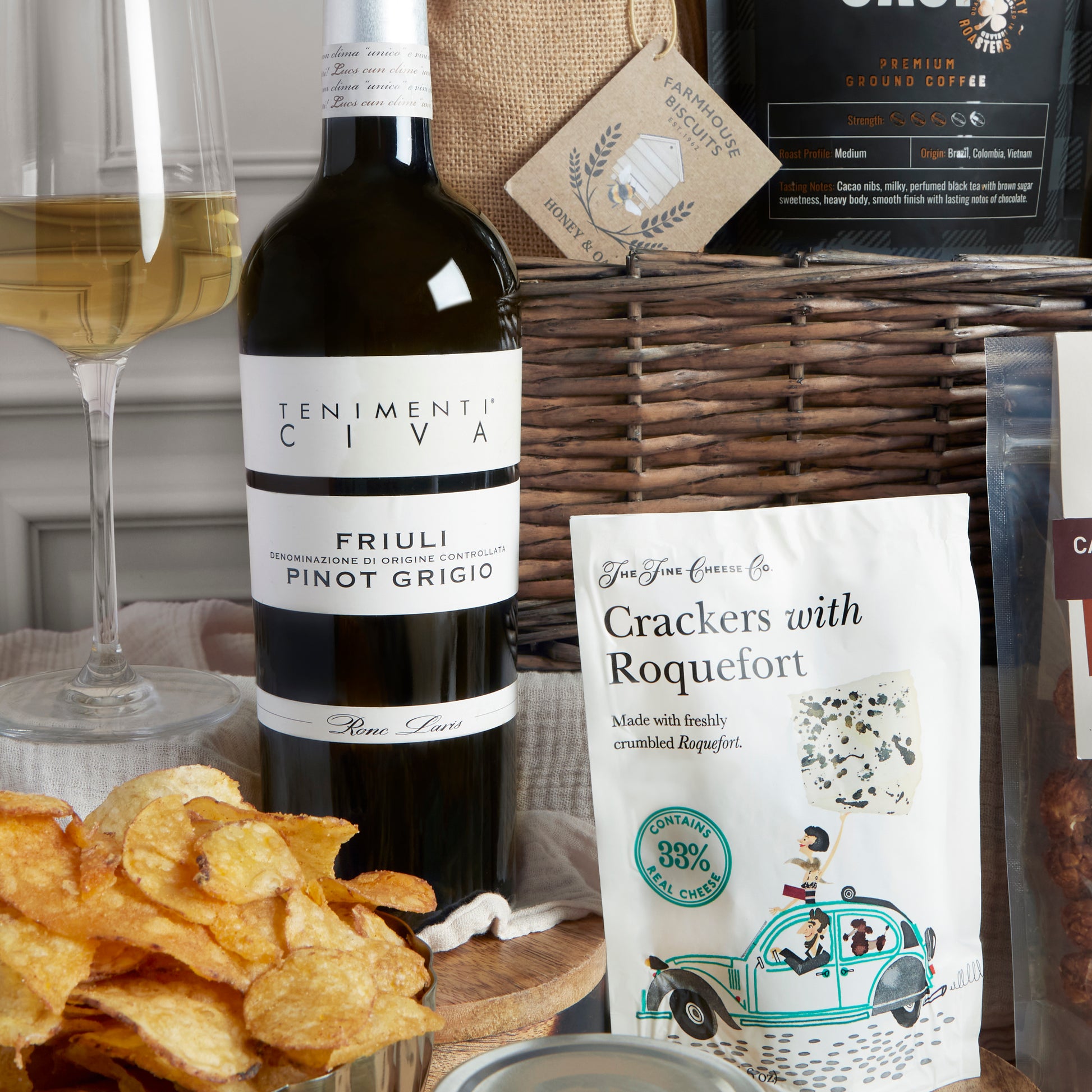 Close up of products in Food & Wine Lovers Gift, a luxury gift hamper from hampers.com UK