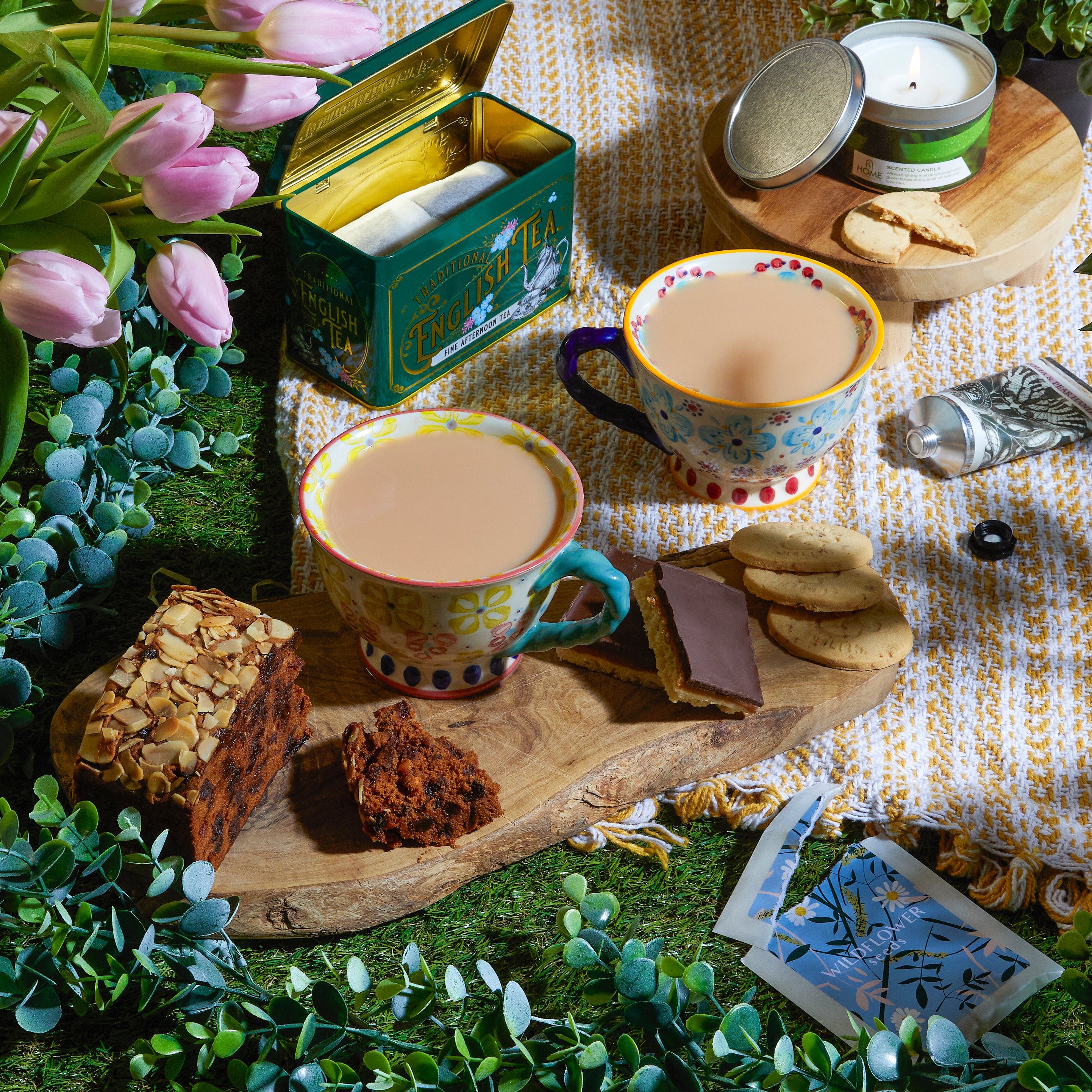 Close up of products in Garden Tea Break Hamper, a luxury gift hamper from hampers.com UK