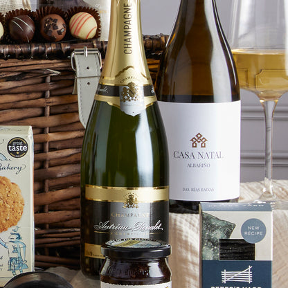 Close up of products in The Regency Hamper, a luxury gift hamper from hampers.com UK