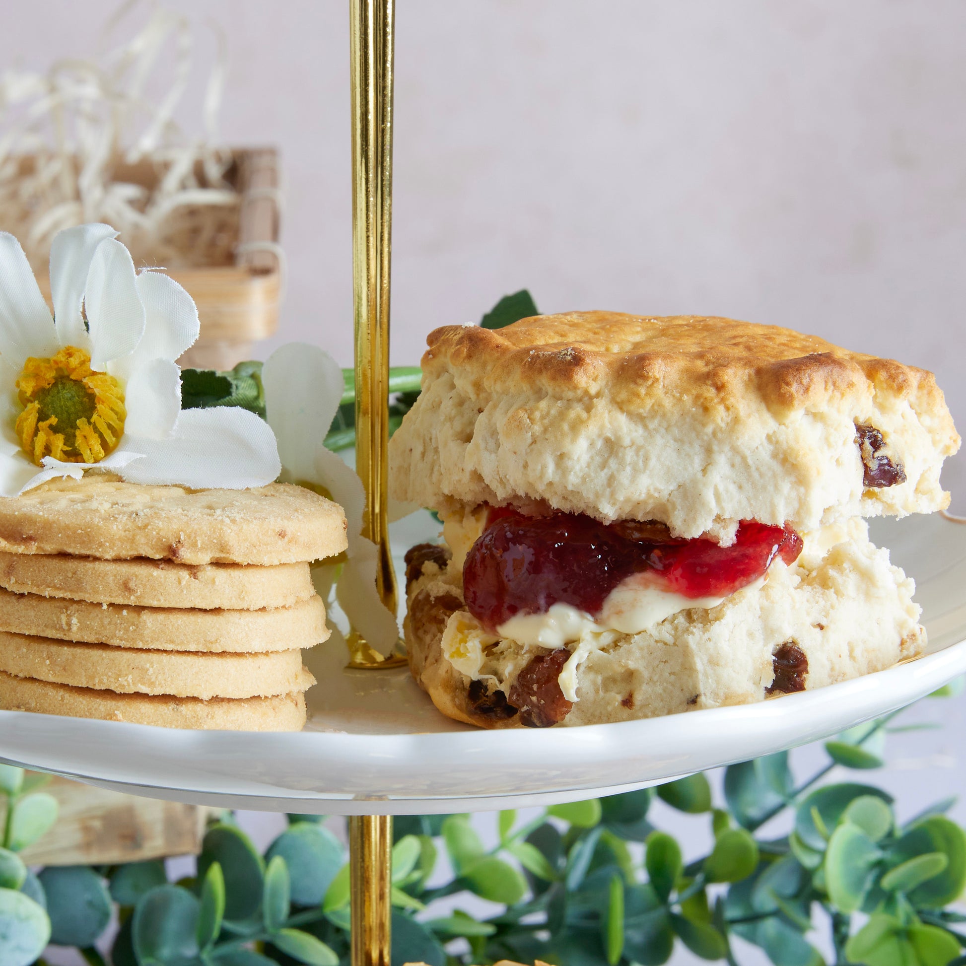 Close up of products in Luxury Cream Tea Gift Hamper, a luxury gift hamper from hampers.com UK