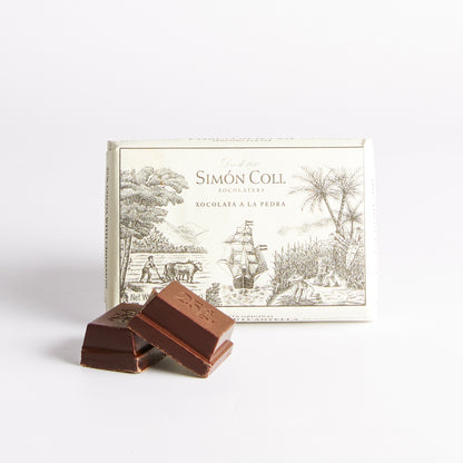 Image of 200g Drinking Chocolate Bar with 45% Cocoa and Cinnamon by Simón Coll, part of luxury gift hampers from hampers.com UK