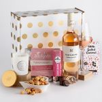 Rosé & Candle Hamper