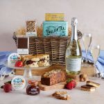 Luxury Afternoon Tea with Prosecco Hamper