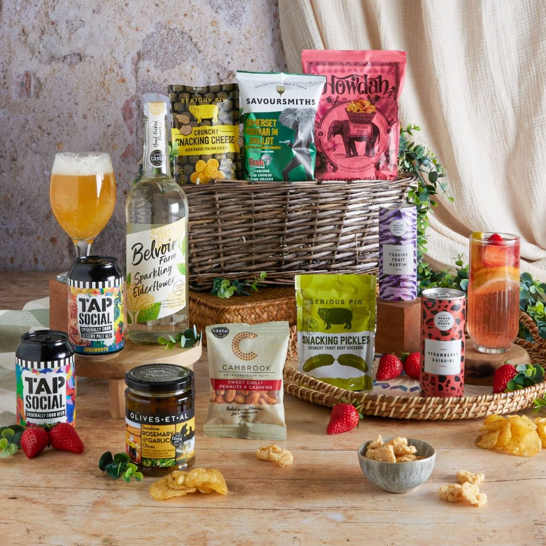 Summer Sharing Delights Hamper with contents on display
